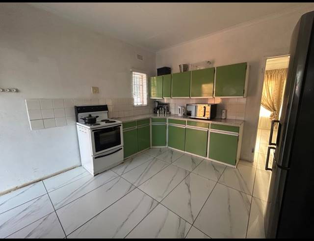 3 BEDROOM HOUSE FOR SALE IN VANDERBIJLPARK CW 2